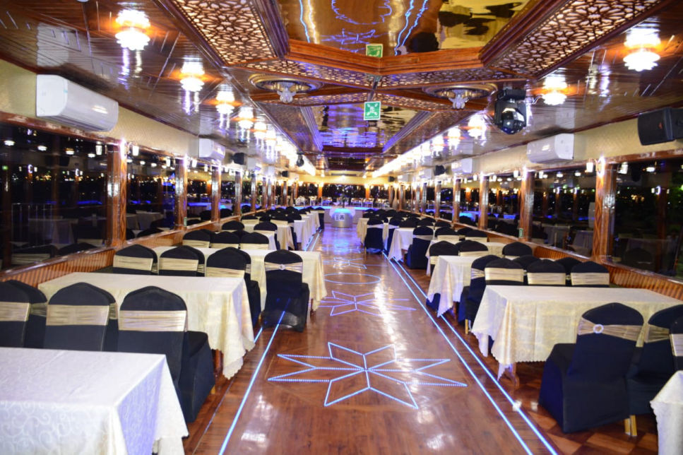 dinner cruise marina